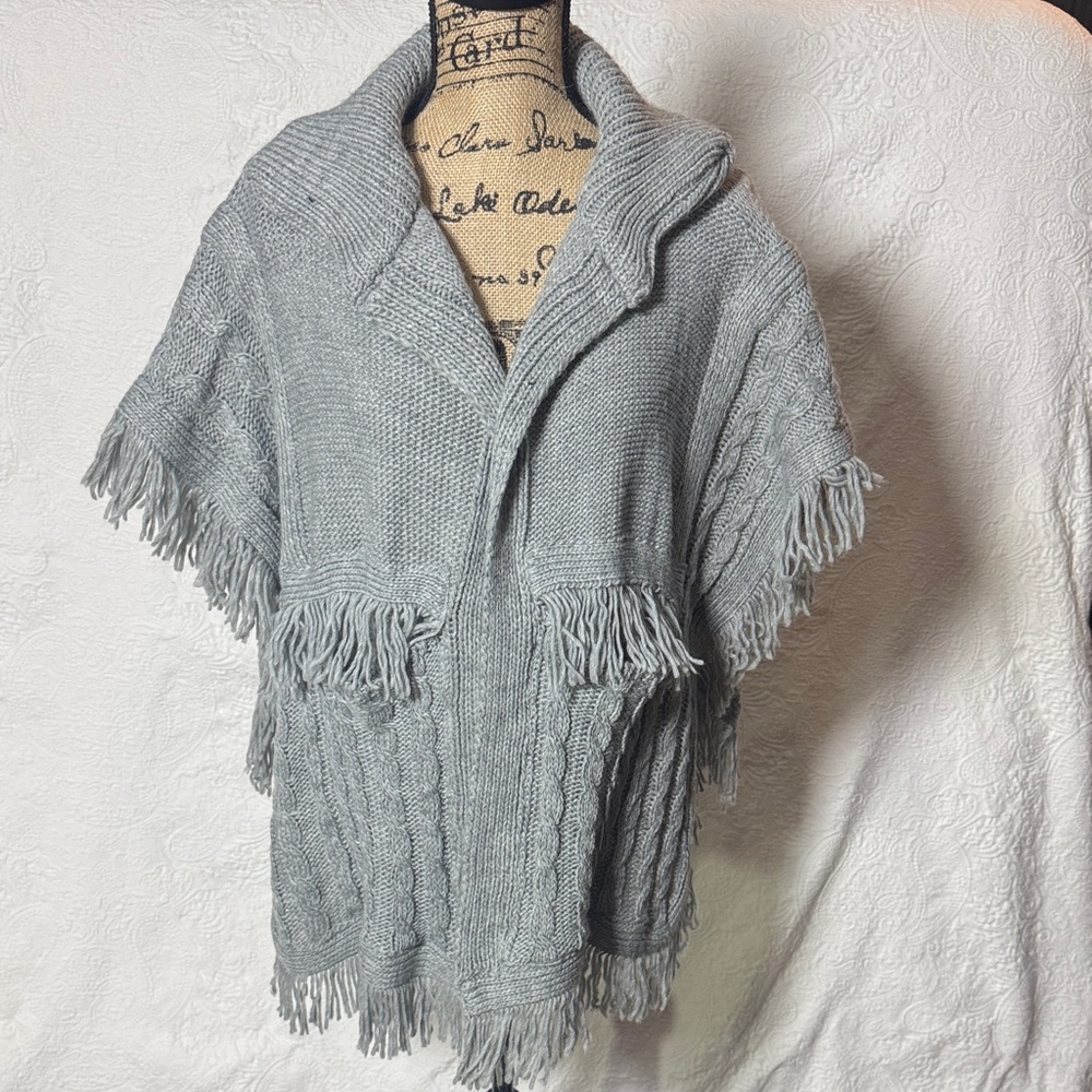 Madden NYC Gray Fringe Ruana Cardigan Sweater - Juniors - One Size - NWT